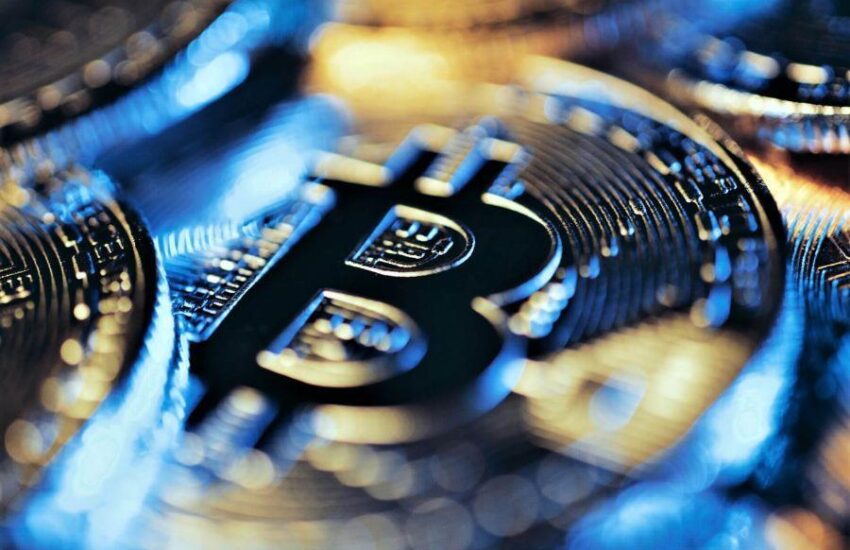 Bitcoin Breaks USD 55K Resistance, Returns to USD 1 Trillion Market Cap