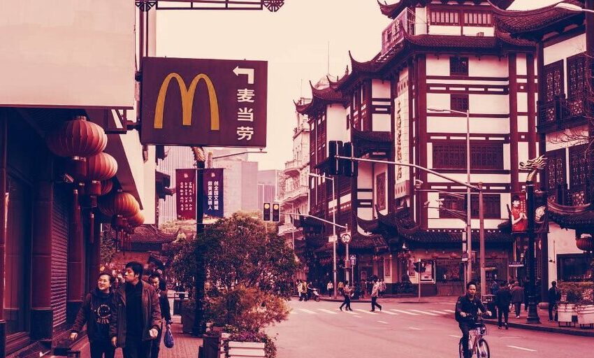 China presiona a McDonald's para expandir el programa de yuanes digitales antes de los Juegos Olímpicos
