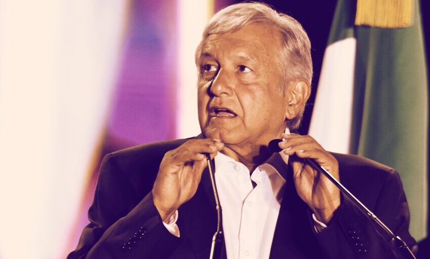 México no adoptará Bitcoin como moneda de curso legal: presidente López Obrador