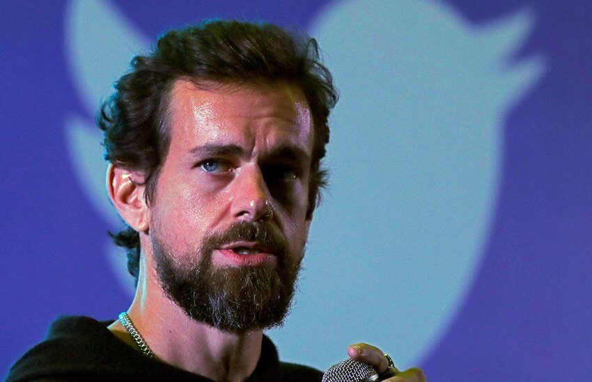 Jack Dorsey: Bids reach $2.5m for Twitter co-founder's first post - BBC News