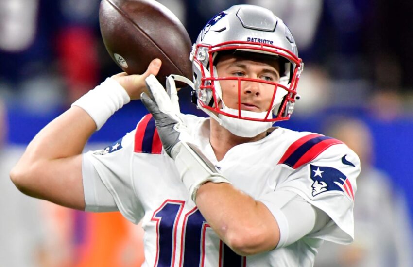 Mac Jones: Patriots QB gifts offensive line bitcoin for holidays - Sports  Illustrated