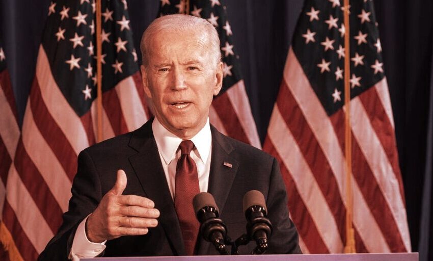 El presidente Biden firma la esperada orden ejecutiva de Crypto