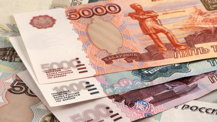 Noticias comerciales sobre la guerra del rublo ruso