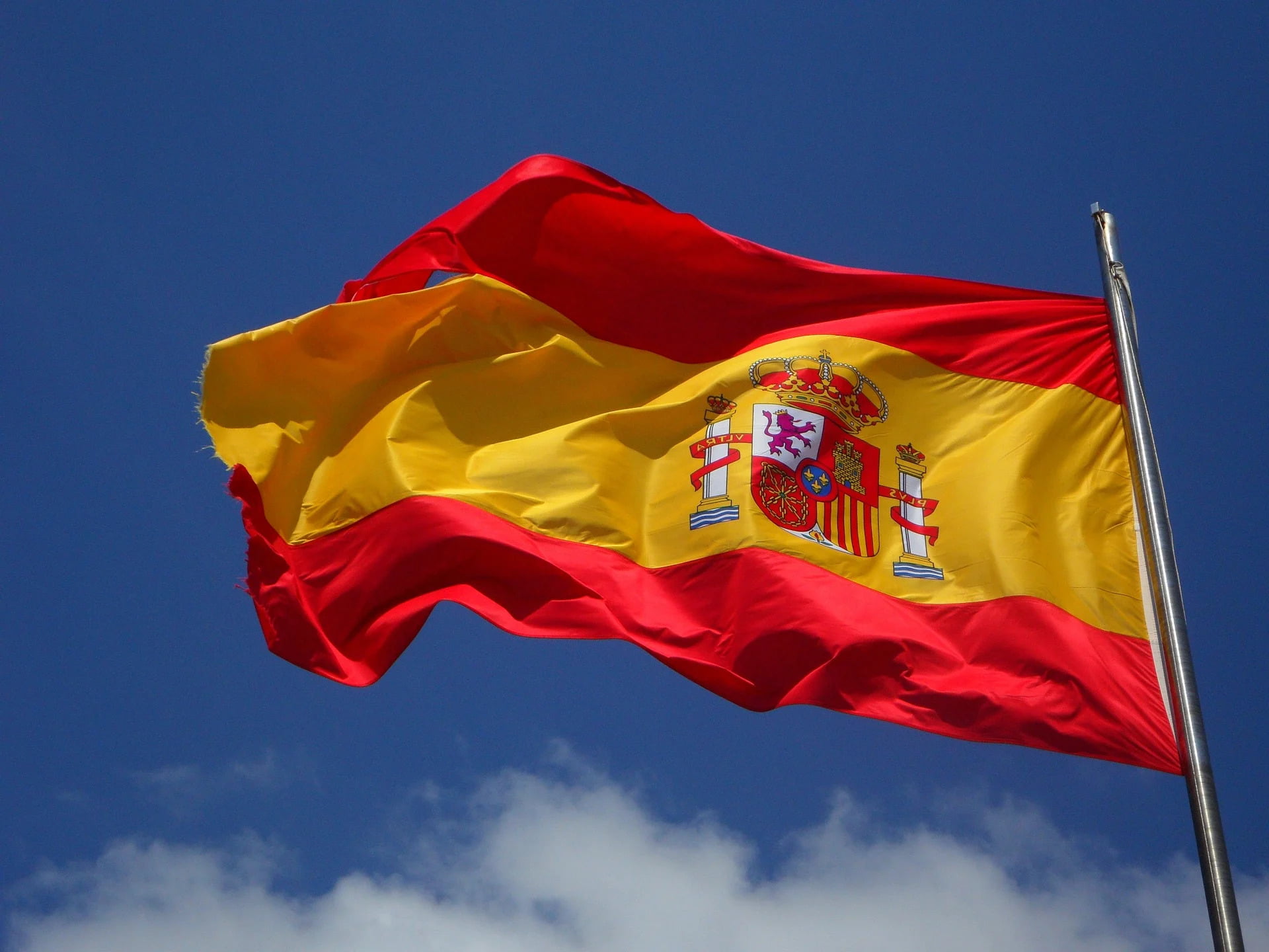 Binance deja de ofrecer derivados en España 