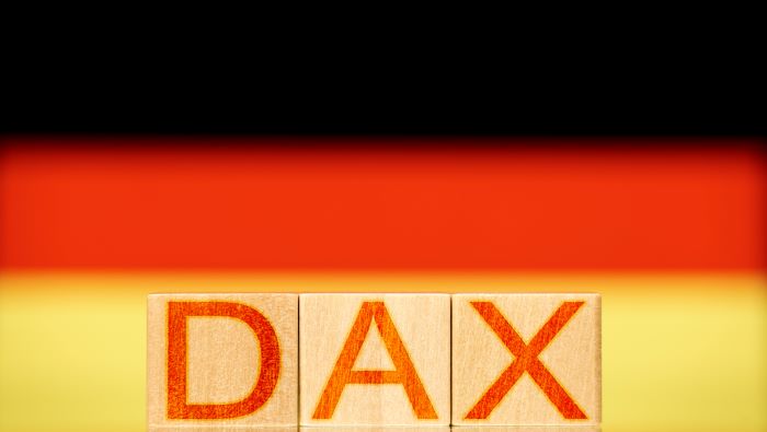 DAX 40 in the Red as Markets Approach the Week with Caution
