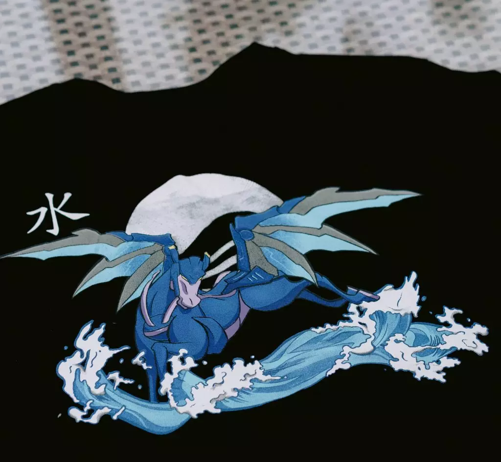 Camiseta Pegaxy con diseño de Klin en la espalda japonesa