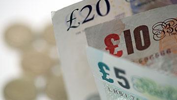 British Pound (GBP) Latest: UK Economy Contracts, BoE Bond Buying Dilemma