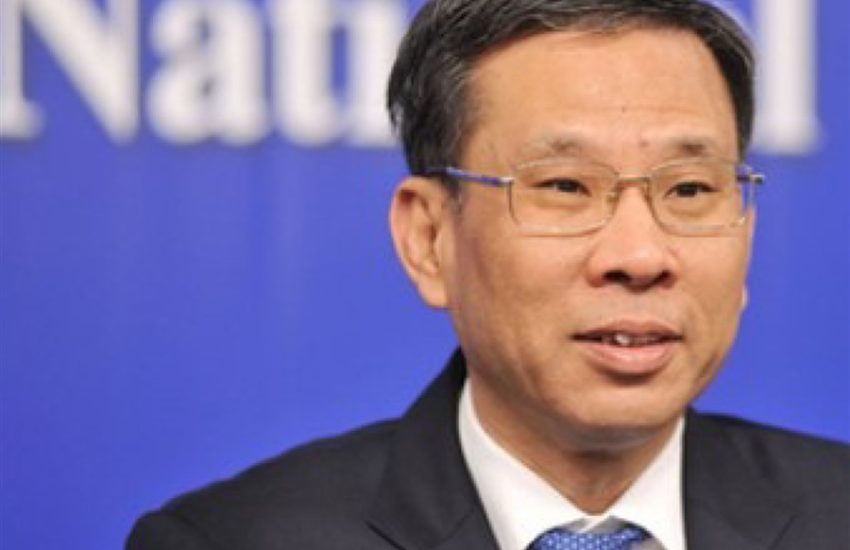 Ministro de Finanzas chino promete continuar con estímulo político, yuan generalmente estable