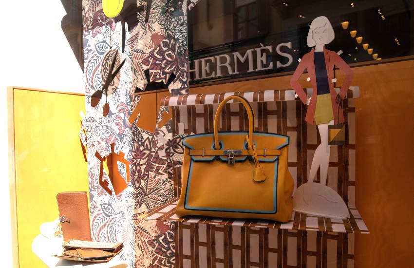La marca de bolsos Hermès Birkin gana la demanda contra la empresa NFT de 'robo de diseño' – CoinLive