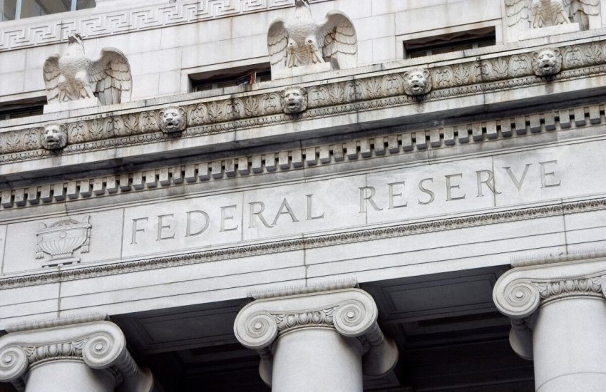 FOMC Minutes Signal Central Bank Divided on Need for More Tightening – Here is How Crypto Reacted