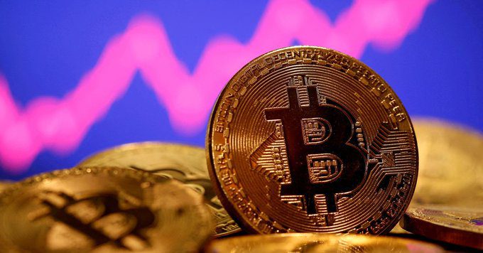 Bull Run en marcha: cómo la victoria legal de Grayscale y las fuertes ganancias del segundo trimestre de Canaan afectan el precio de Bitcoin