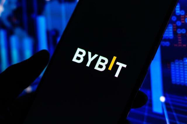 Bybit detendrá los servicios en el Reino Unido mientras los reguladores de aletas toman medidas enérgicas