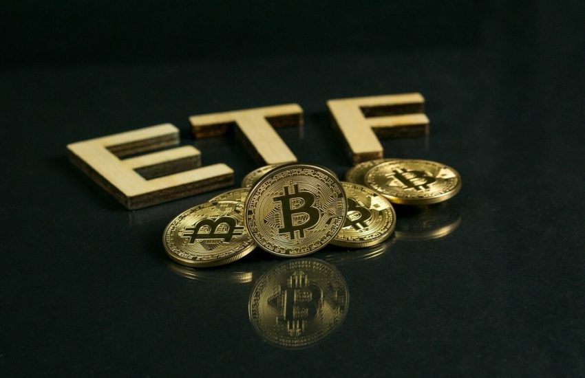 La SEC de EE. UU. pospone la decisión sobre el ETF de Bitcoin de ARK 21Shares hasta el próximo año