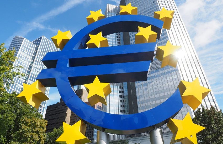 Central Bank of Spain Embraces Digital Euro, Highlights Benefits for Customers