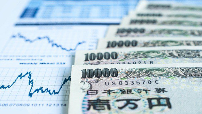 El yen japonés recupera algunas ganancias después de que los comentarios de Adachi insinúen un cambio en el BOJ