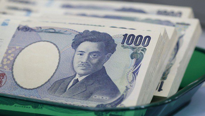El yen japonés sube mientras los datos de crecimiento destacan el cambio de política del BOJ