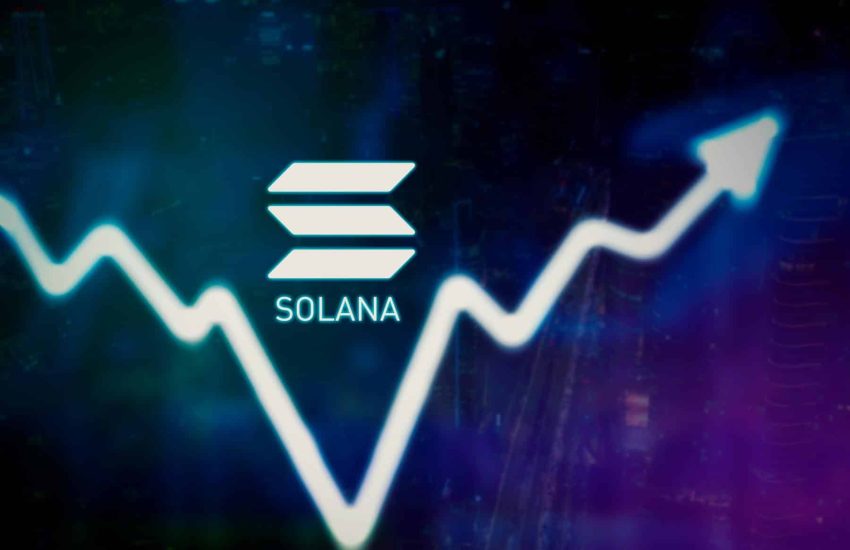 Solana-SOL-logo-with-white-arrow-going-up