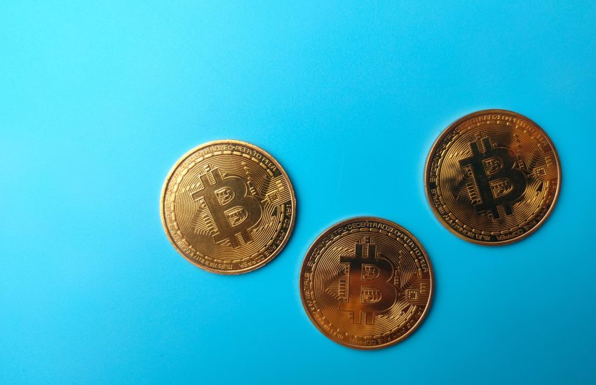 Predicción de DOGE y Bitcoin de un nombre famoso: ¡2,5x!