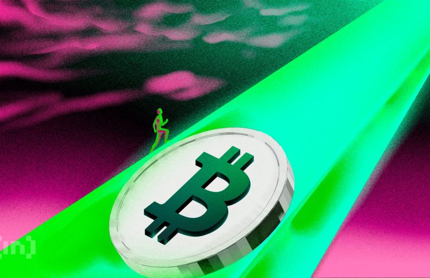 Marathon Digital Acquires 6,474 Bitcoin in November, Reserves $160 Million to Buy The Dip