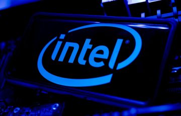Acciones de Intel (INTC); Sube después de que el pronóstico del segundo trimestre supere las estimaciones de Wall Street