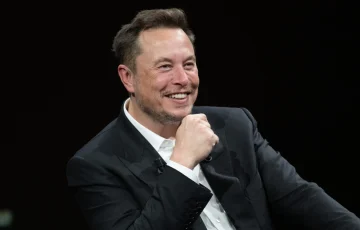 La solución de Elon Musk para la pérdida de empleos por IA: controles gubernamentales para todos