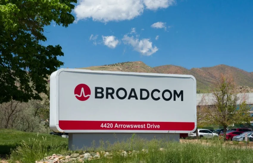 Las acciones de Broadcom (AVGO) alcanzan un cierre récord antes de las ganancias del miércoles: ¿es hora de comprar?