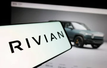 Las acciones de Rivian (RIVN) se desploman un 18% mientras la venta de acciones por valor de 1.200 millones de dólares asusta a los inversores