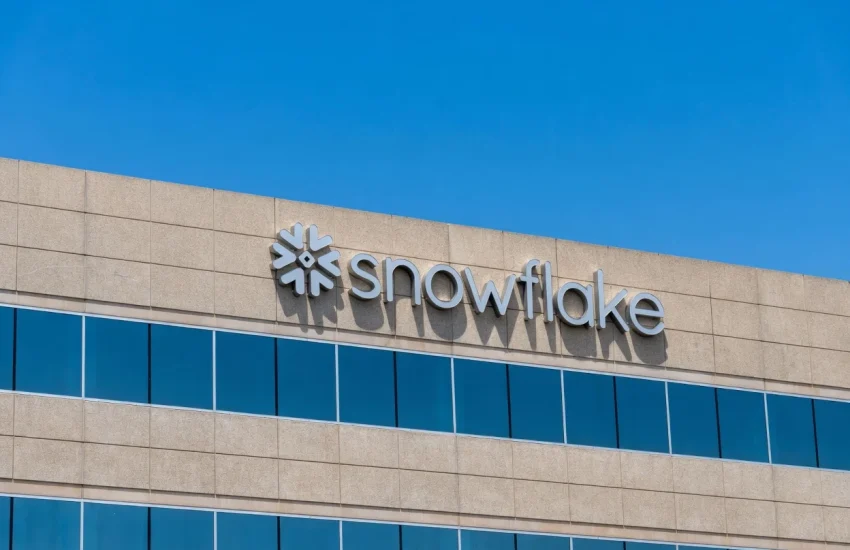 Acciones de Snowflake (SNOW): el director se deshace de 97 millones de dólares en acciones cerca del máximo de 52 semanas
