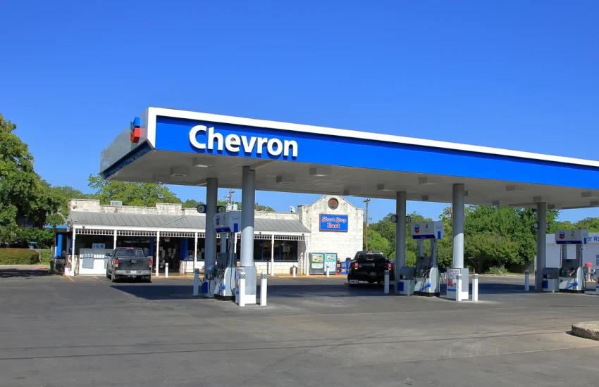 Las acciones de Chevron (CVX) ganan a medida que se acerca un acuerdo petrolero multimillonario con Venezuela