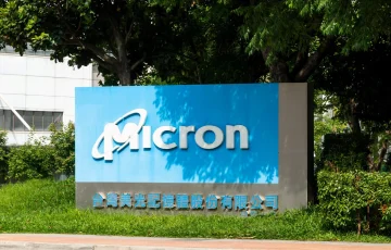 Las acciones de Micron (MU) aumentan un 5% a medida que la escasez de memoria de IA impulsa un fuerte pronóstico de compra