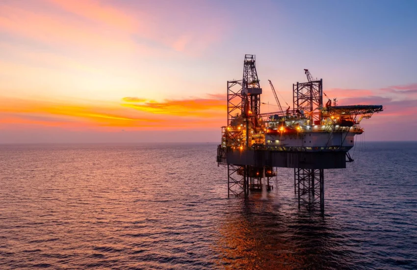 Los precios del petróleo alcanzan su máximo en tres meses mientras se reanudan los ataques militares entre Estados Unidos e Irán y el diésel alcanza un nivel récord
